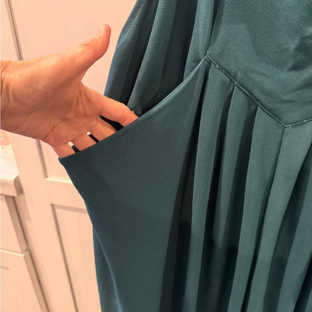 HALARA Green Jumpsuit - Picture 4 of 11